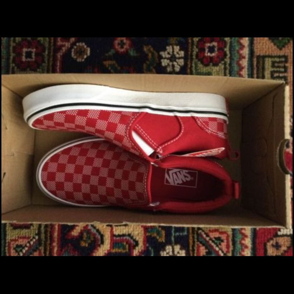 Brand new Vans size 1 kid.